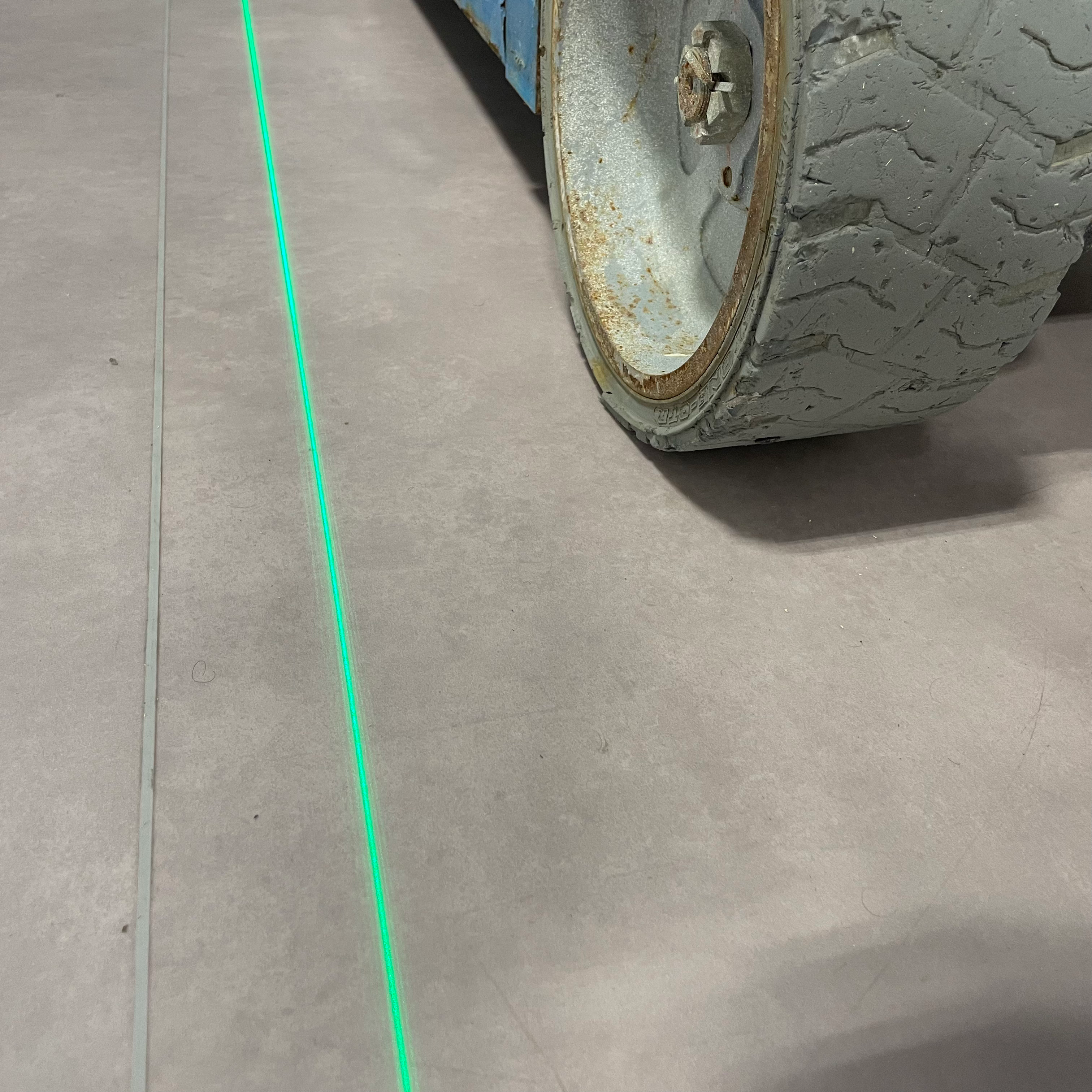 Single DockLine projected line